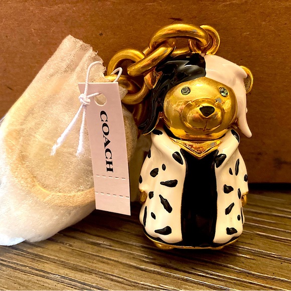 Coach - Picture 2 of 3